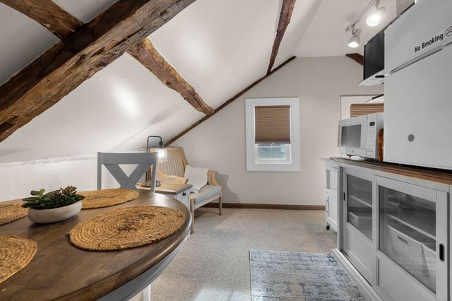 27 Old State Road, Epping, NH 03042