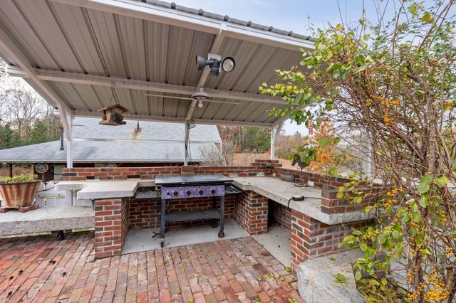 27 Old State Road, Epping, NH 03042