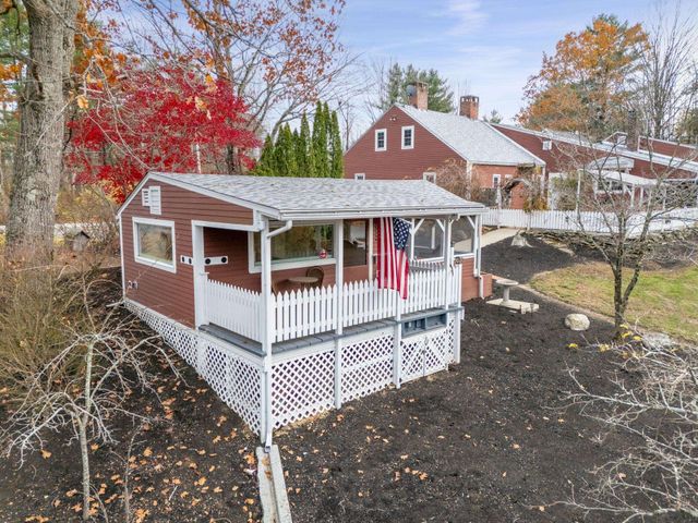 27 Old State Road, Epping, NH 03042