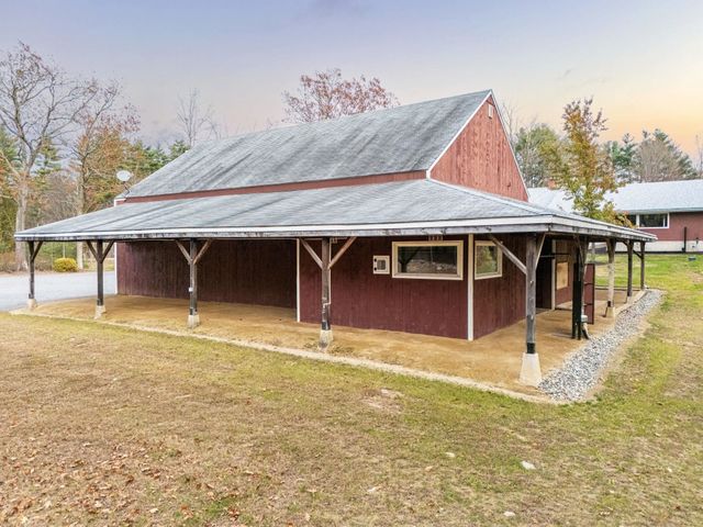 27 Old State Road, Epping, NH 03042