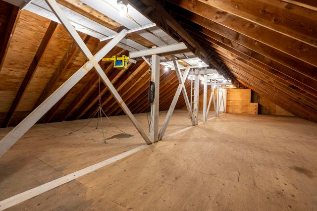 27 Old State Road, Epping, NH 03042