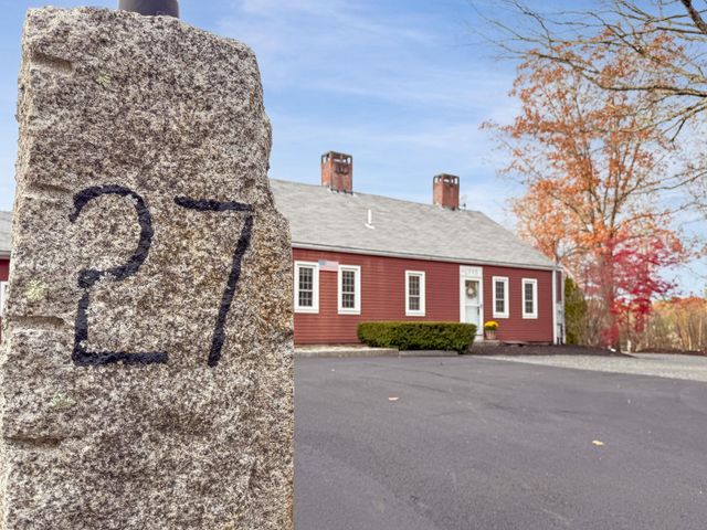 27 Old State Road, Epping, NH 03042