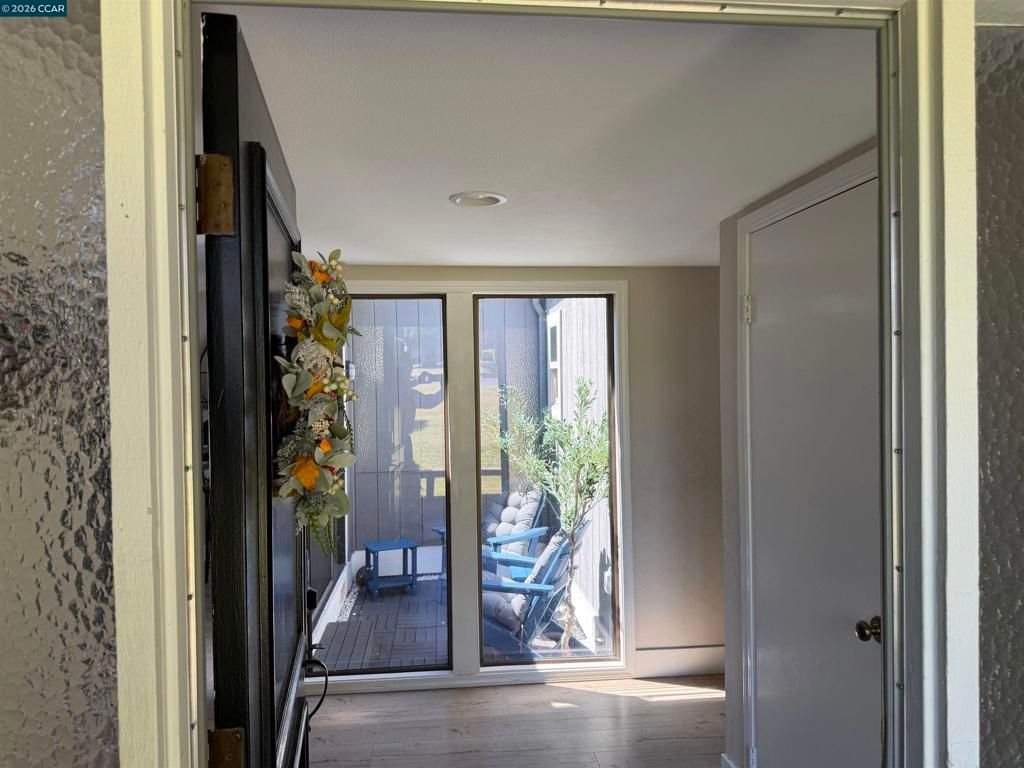 Image 12 of property listing at 2017 W Rancho Verde Cir, Danville, CA 94526