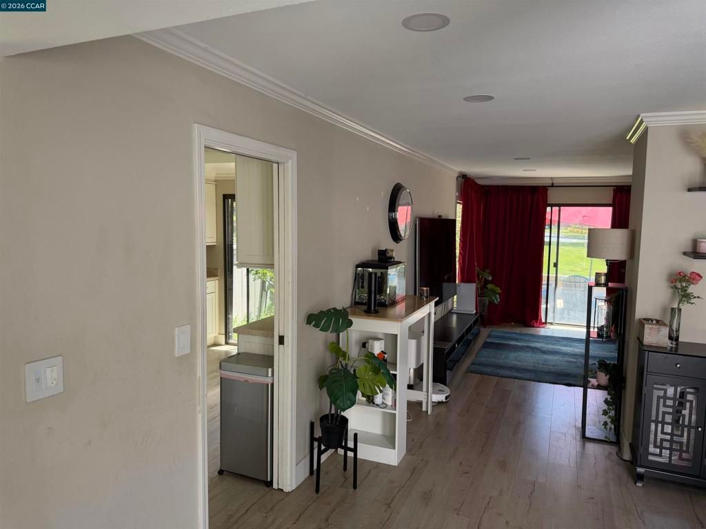 Image 16 of property listing at 2017 W Rancho Verde Cir, Danville, CA 94526