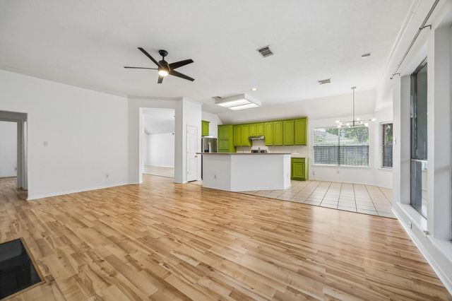 1929 Florida Drive, Seabrook, TX 77586
