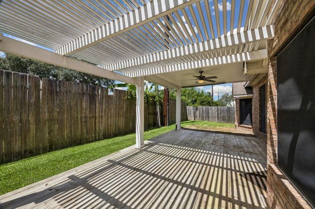 1929 Florida Drive, Seabrook, TX 77586