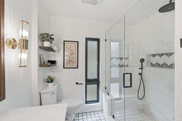 194 Maestro Rd, Novato, CA 94947