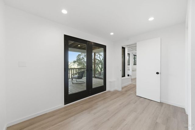 194 Maestro Rd, Novato, CA 94947