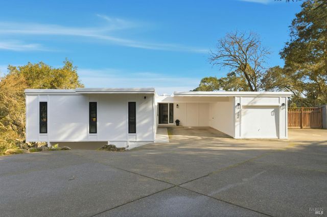 194 Maestro Rd, Novato, CA 94947