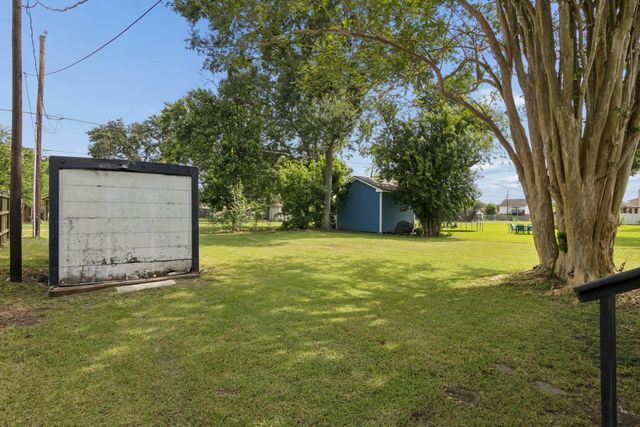 8205 Arrowhead Lane, Houston, TX 77075