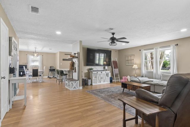 8205 Arrowhead Lane, Houston, TX 77075