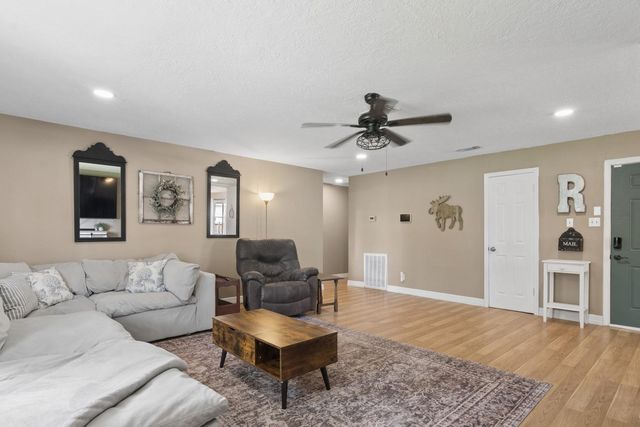 8205 Arrowhead Lane, Houston, TX 77075