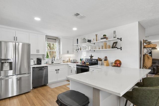 8205 Arrowhead Lane, Houston, TX 77075