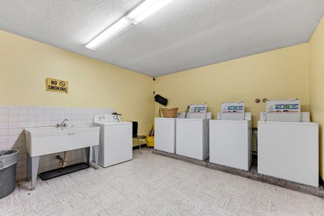 2610 Garfield Avenue 310, Minneapolis, MN 55408