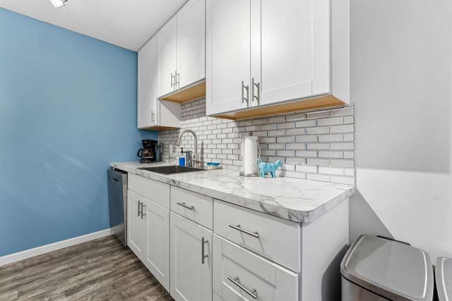 2610 Garfield Avenue 310, Minneapolis, MN 55408