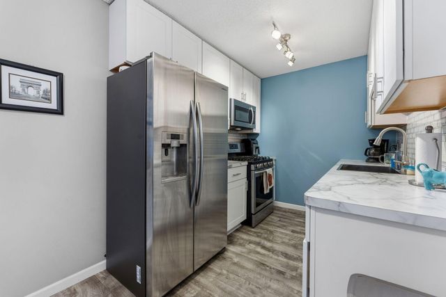 2610 Garfield Avenue 310, Minneapolis, MN 55408