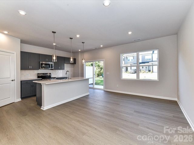 3041 Hutton Gardens Lane, Charlotte, NC 28269