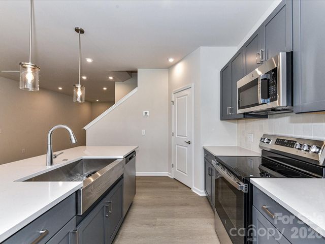 3041 Hutton Gardens Lane, Charlotte, NC 28269