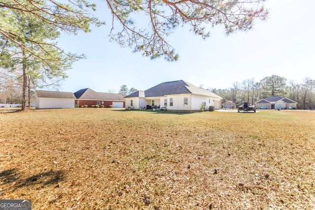 203 Hedge Row, Dublin, GA 31021