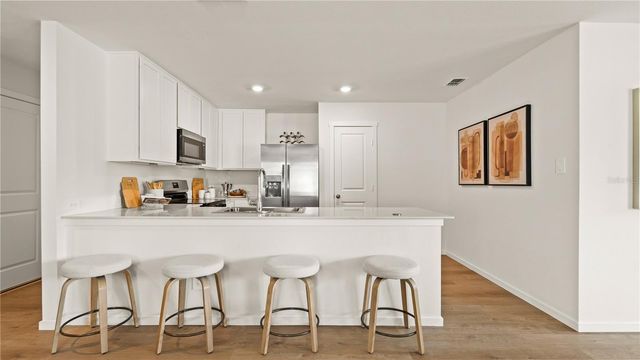 303 CASTLEVIEW DRIVE, Davenport, FL 33837