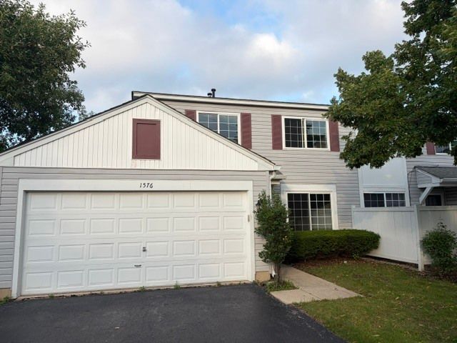 1576 Normantown Road 405, Naperville, IL 60564