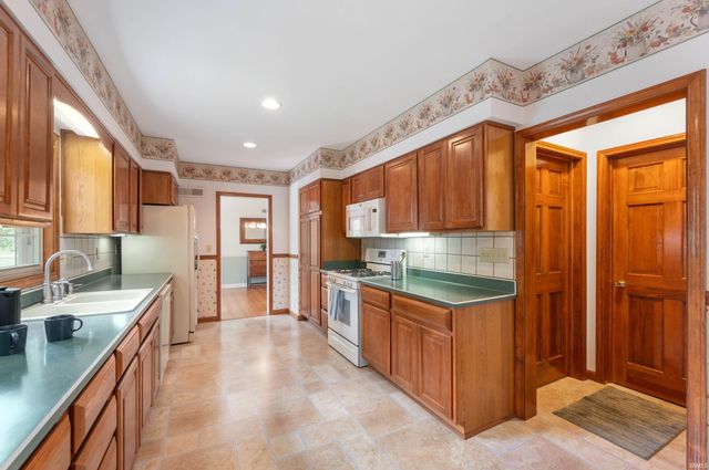 4005 S Memorial Drive, New Castle, IN 47362