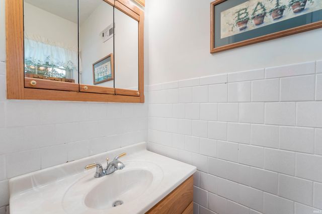 4005 S Memorial Drive, New Castle, IN 47362