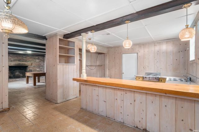 4005 S Memorial Drive, New Castle, IN 47362