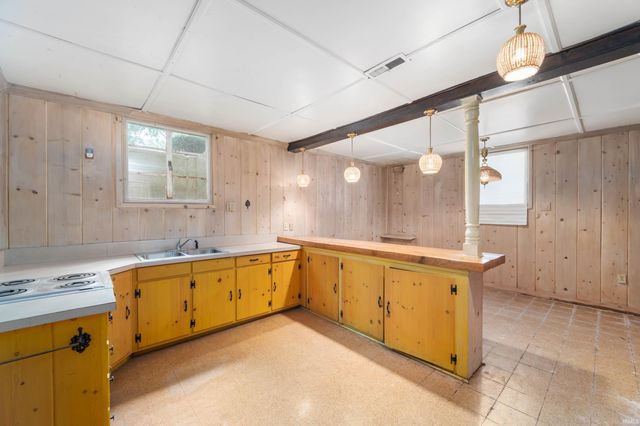 4005 S Memorial Drive, New Castle, IN 47362