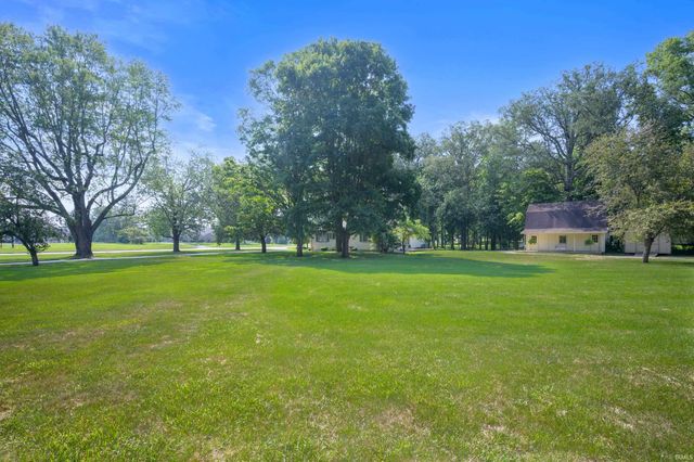 4005 S Memorial Drive, New Castle, IN 47362