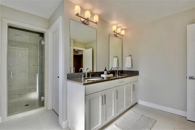 701 E 49th ST B, Austin, TX 78751