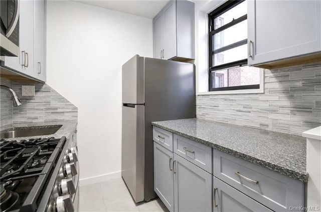 1213 Avenue Z A24, Brooklyn, NY 11235