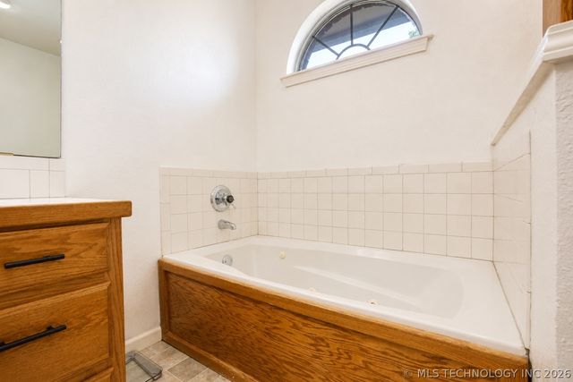12411 E 80th Court North, Owasso, OK 74055