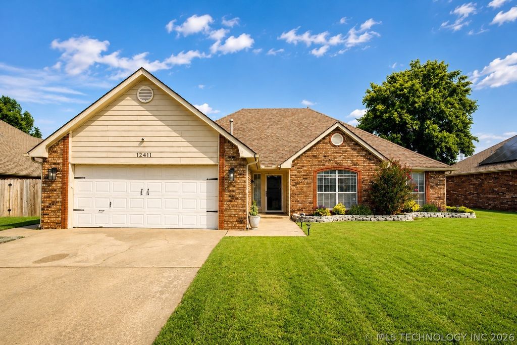 12411 E 80th Court North, Owasso, OK 74055