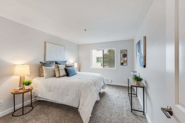 6400 Christie Ave 2215, Emeryville, CA 94608