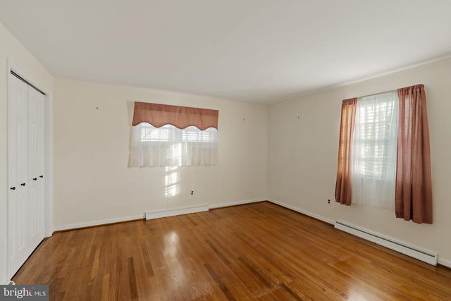 406 S CHURCH ST, Quarryville, PA 17566