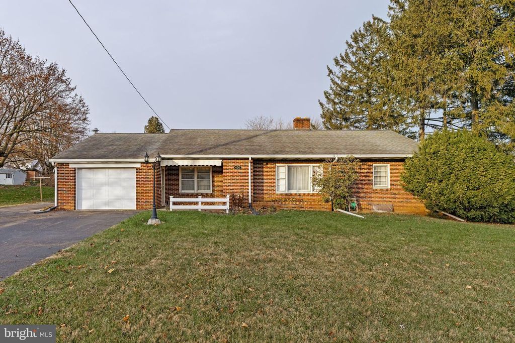 406 S CHURCH ST, Quarryville, PA 17566