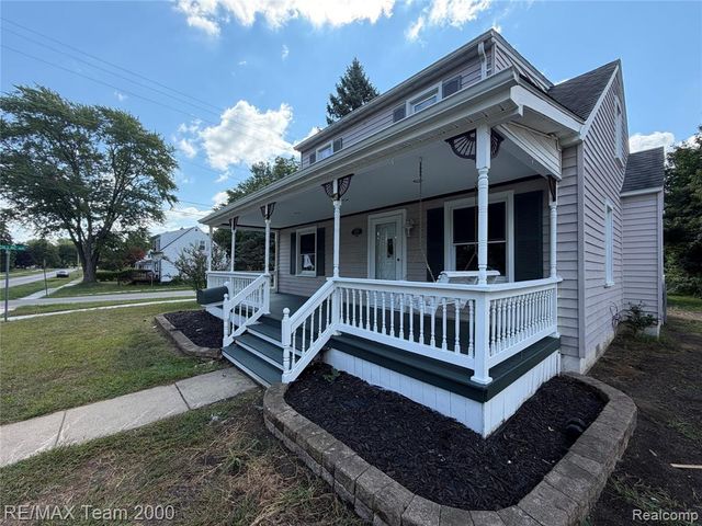 32609 Donnelly Street, Garden City, MI 48135