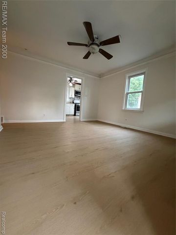 32609 Donnelly Street, Garden City, MI 48135