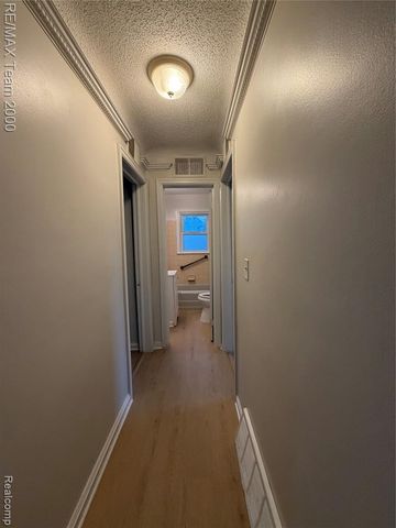 32609 Donnelly Street, Garden City, MI 48135