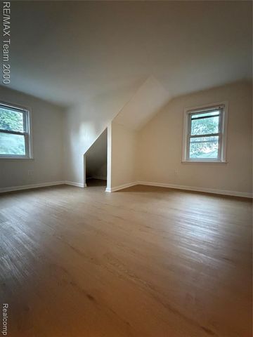 32609 Donnelly Street, Garden City, MI 48135