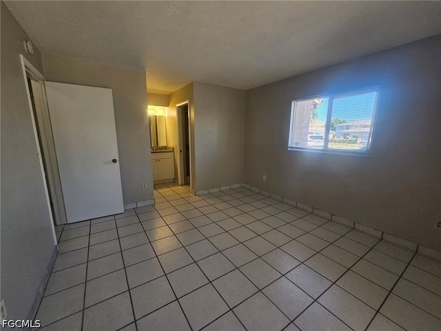 4030 Coronado PKWY 101, Cape Coral, FL 33904