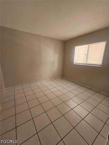 4030 Coronado PKWY 101, Cape Coral, FL 33904