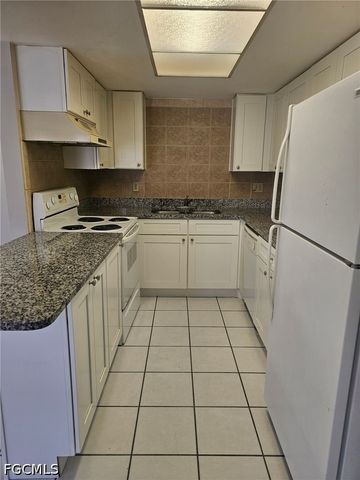 4030 Coronado PKWY 101, Cape Coral, FL 33904