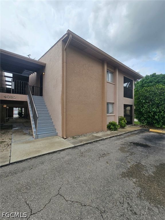 4030 Coronado PKWY 101, Cape Coral, FL 33904