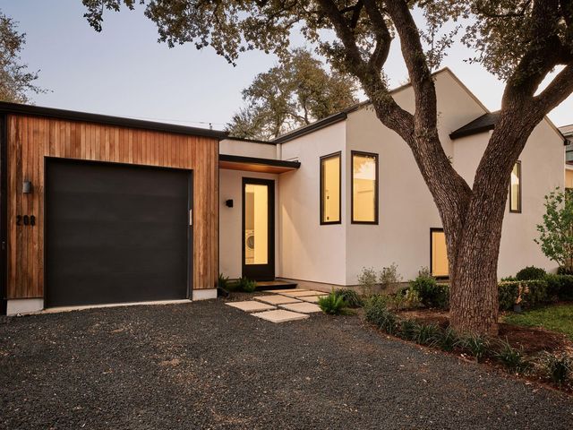 208 El Paso ST, Austin, TX 78704