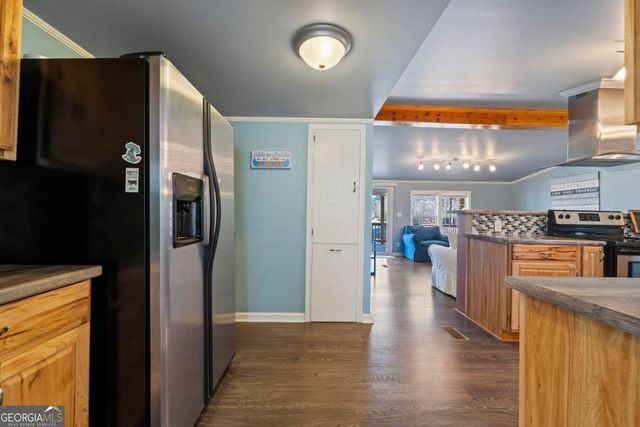 344 Possum Point Drive, Eatonton, GA 31024