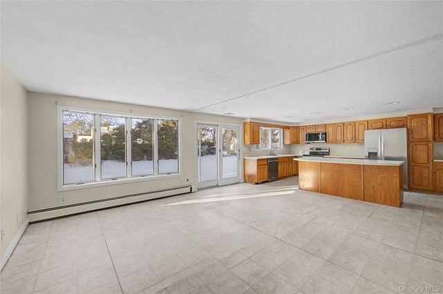 18 Woodbrook Drive, Ridge, NY 11961