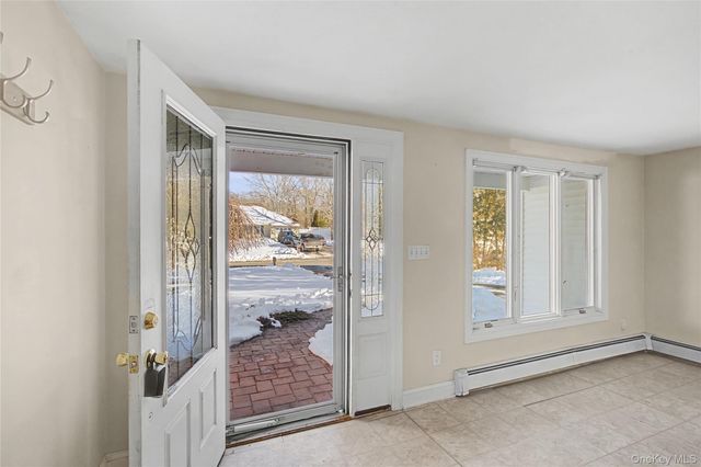 18 Woodbrook Drive, Ridge, NY 11961