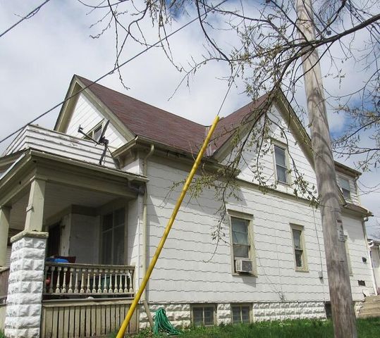 1322 W Concordia AVENUE, Milwaukee, WI 53206